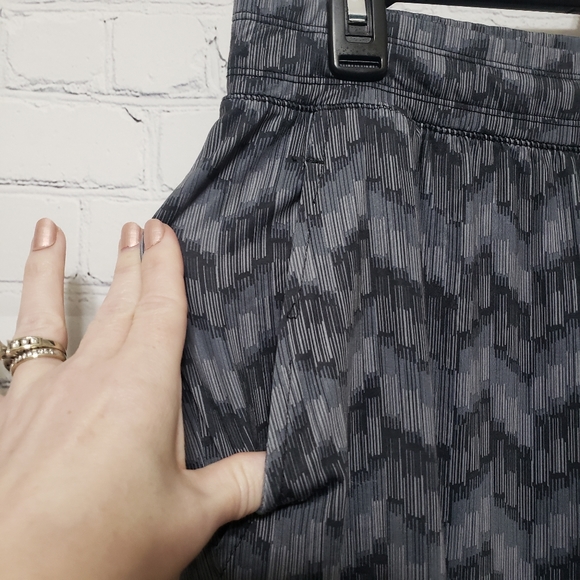 Victoria's Secret Sport Sz M Grey&Black Di… - Picture 5 of 15